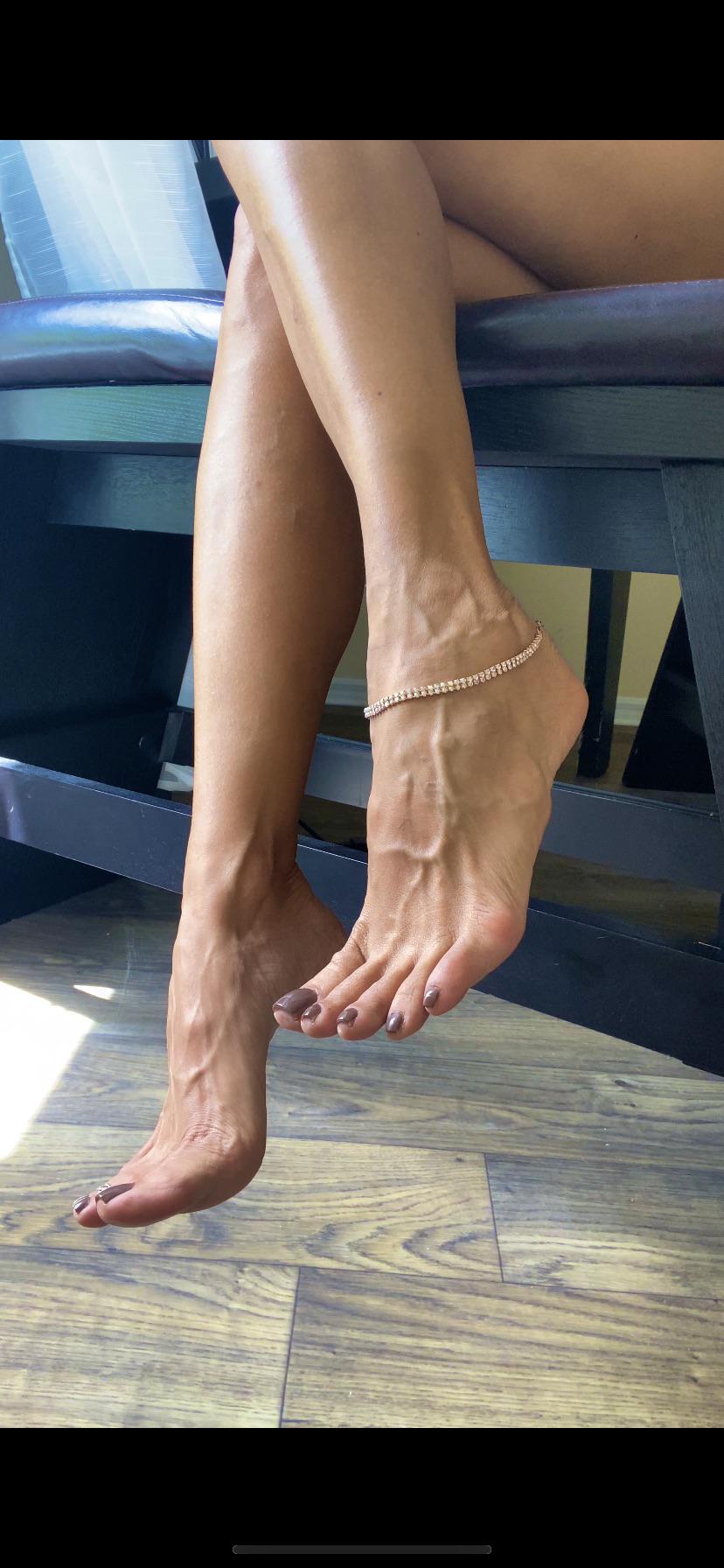 Mature Feet Pictures
